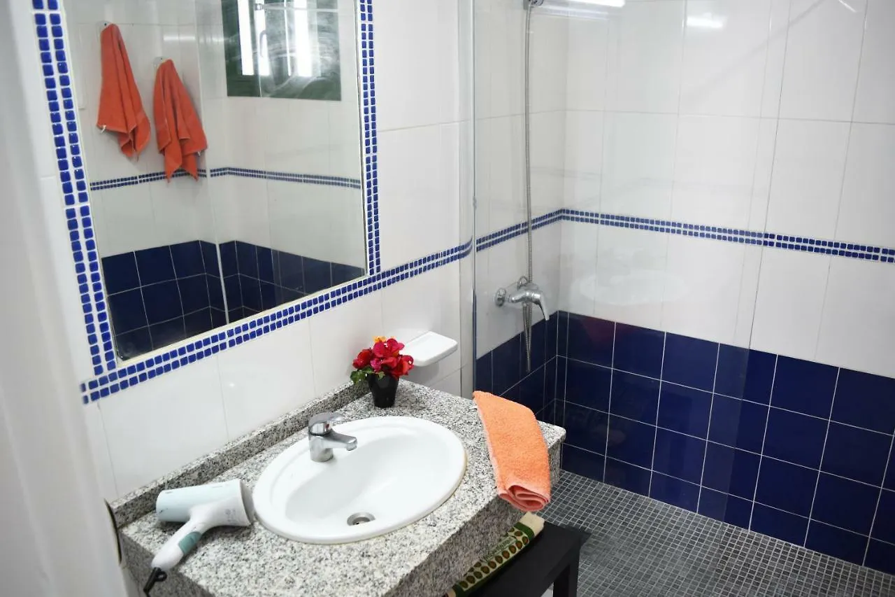 Puerto Del Carmen Center - New Apartment By The Pool And Private Parking